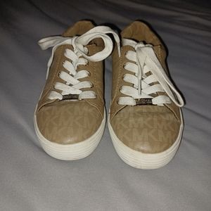 Michael Kors girls Shoe SIZE 12